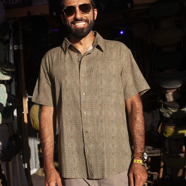 SHIPIBO CONIBO Half Sleeve Button Up Shirt