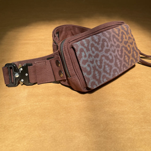 Shipibo Classic Gradient - Waist Bag _ brown