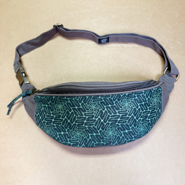 Snaxagons Gradient Fanny Pack - Moka
