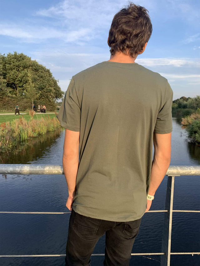 Mother Aya Sacred Plant Medicine Men's T-Shirt - Olive