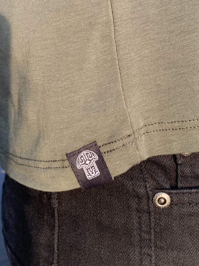 Mother Aya Sacred Plant Medicine Men's T-Shirt - Olive