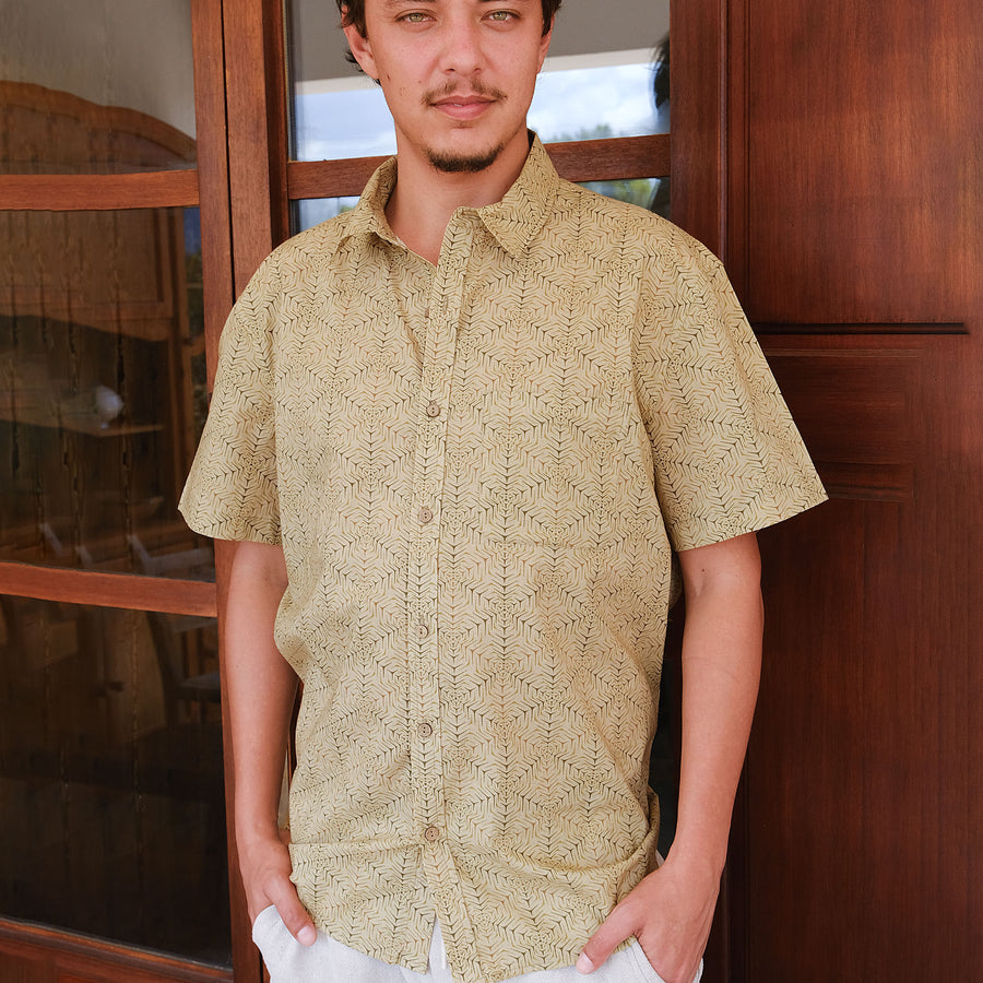 Molekula Half Sleeve Button Up Shirt - symbolika