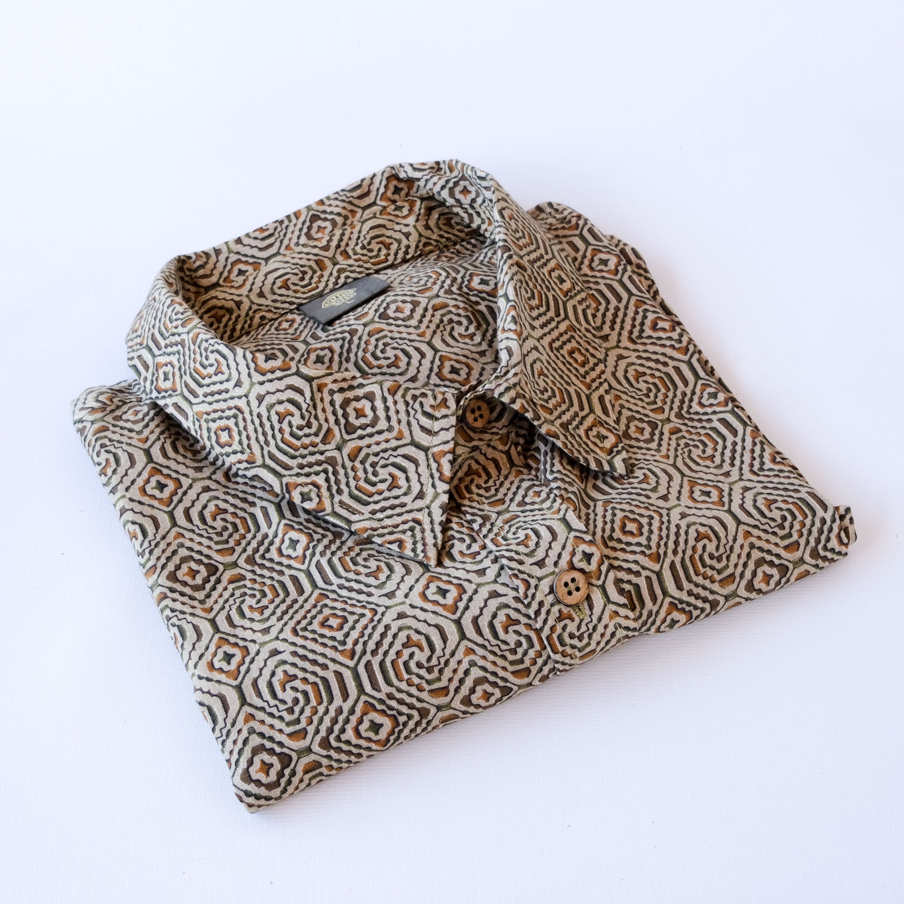SHIPIBO CONIBO Half Sleeve Button Up Shirt - symbolika