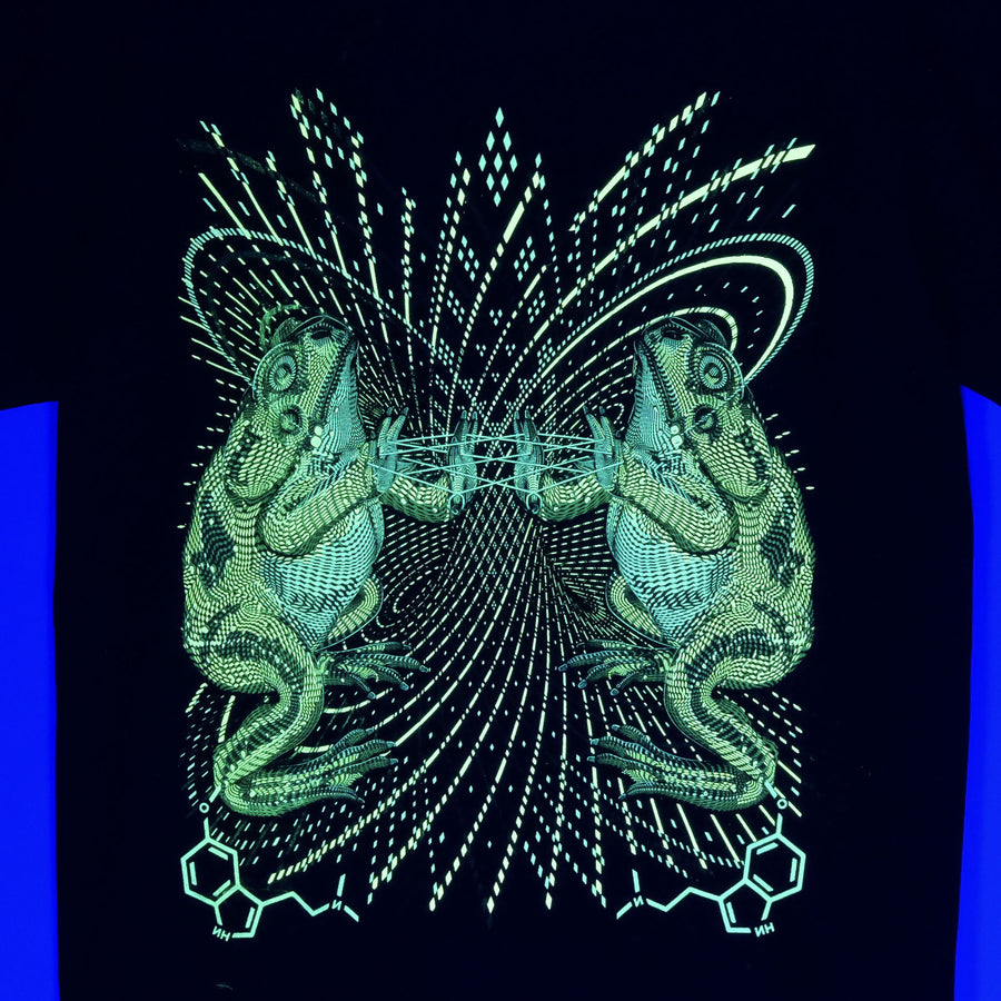 Bufo Alvarius T-Shirt Black — Image 8 by Symbolika