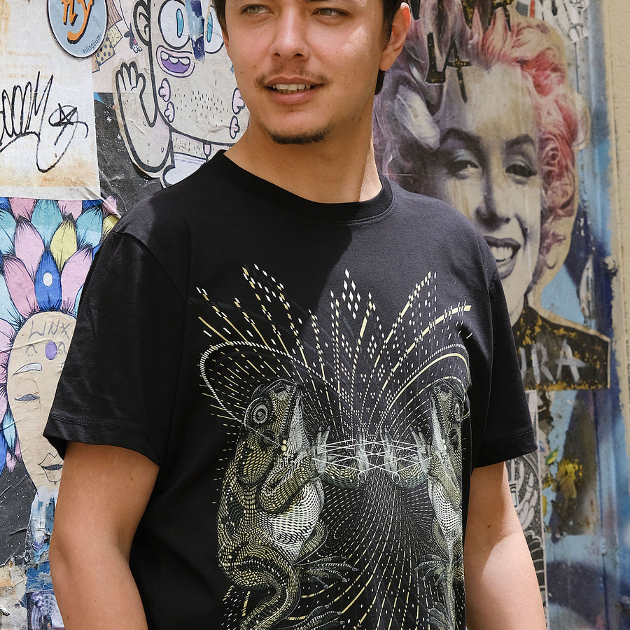 Bufo Alvarius T-Shirt Black — visionary art by Symbolika
