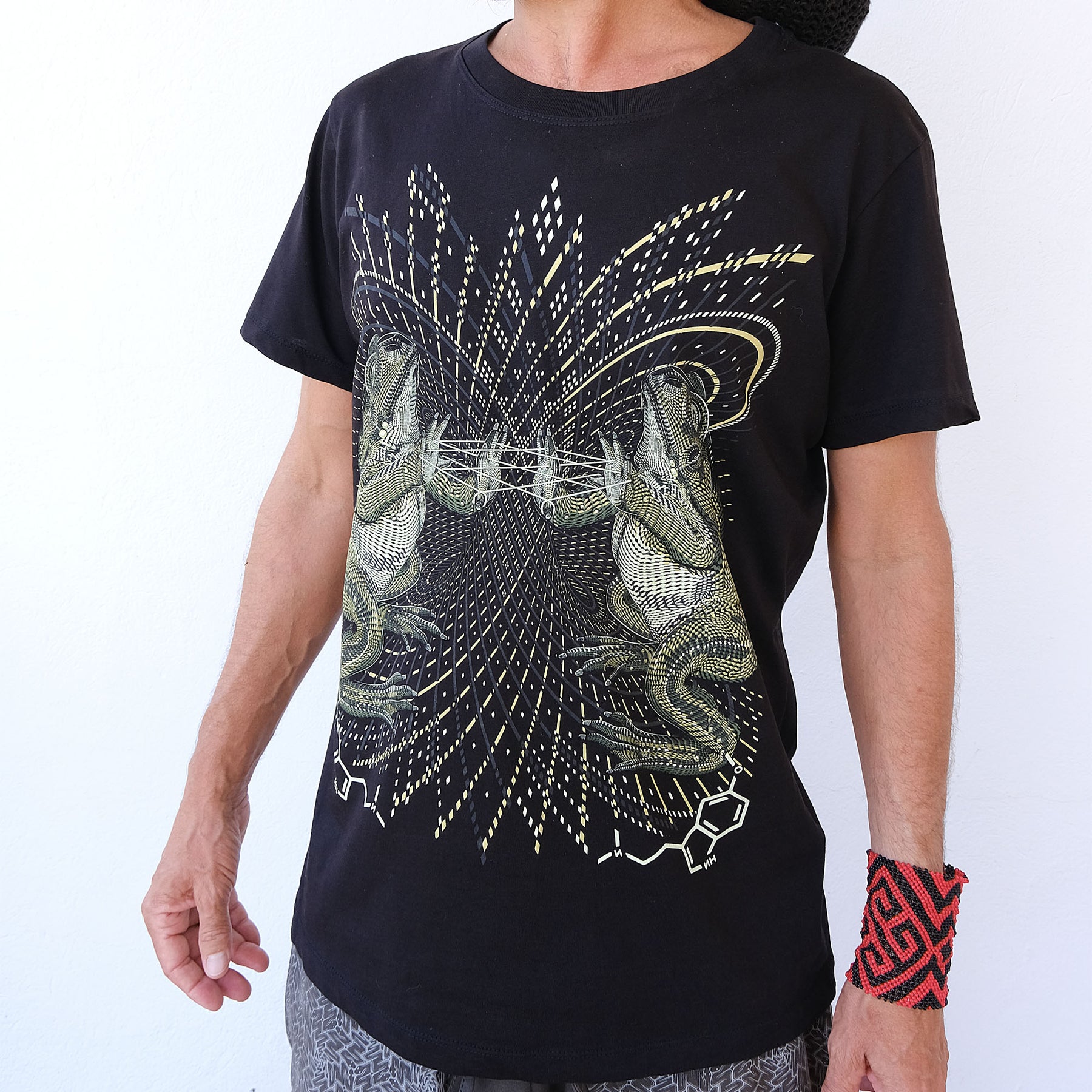 Bufo Alvarius T-Shirt Black — Image 9 by Symbolika