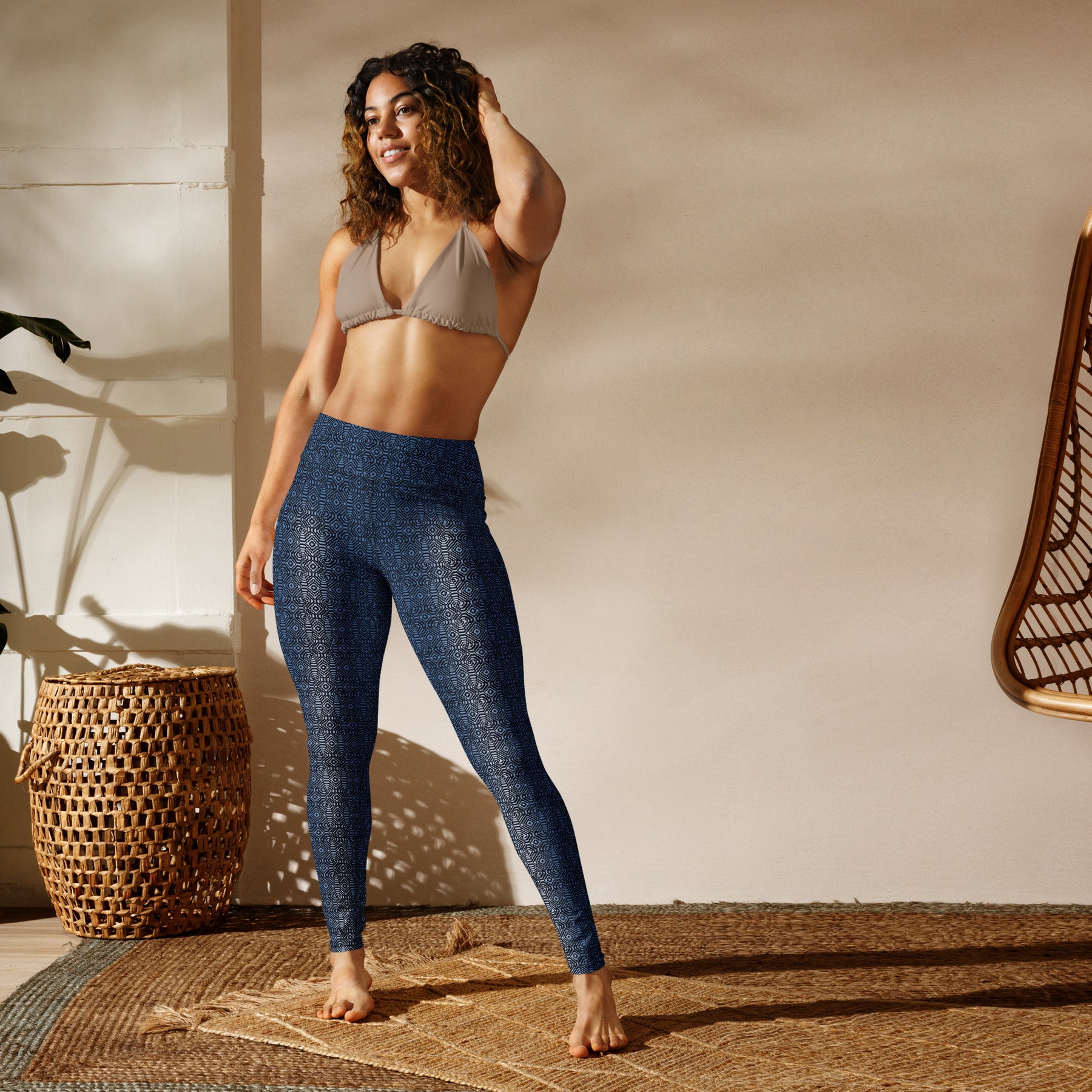 Moonlight Shipibo Sonido Yoga Leggings – Rhythmic Pattern Gradient - symbolika