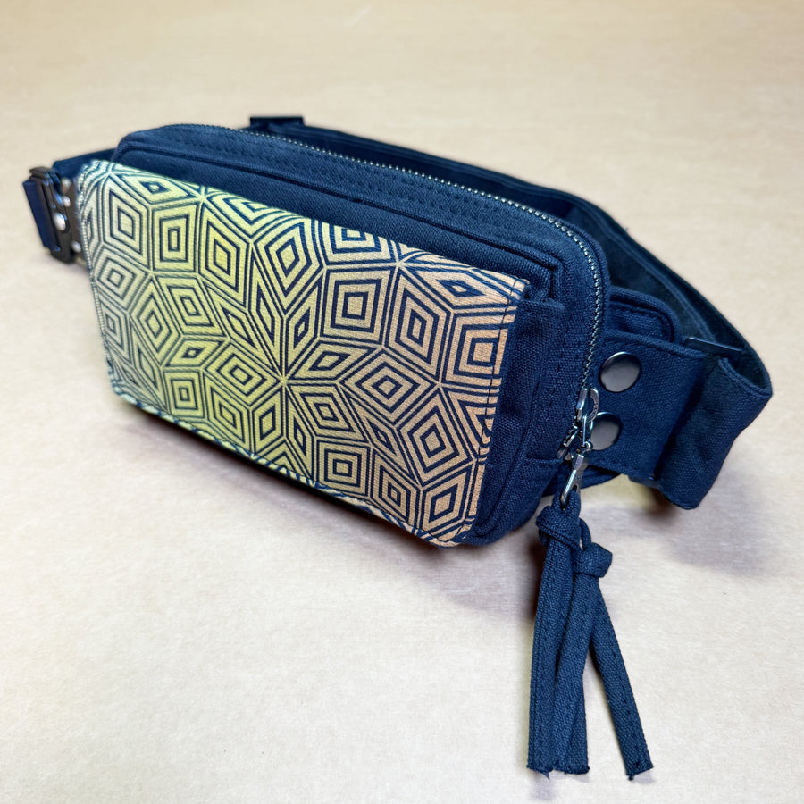 Penrose Cubes Gradient Waist Bag - Mathematical tiling pattern in rainbow colors by Symbolika