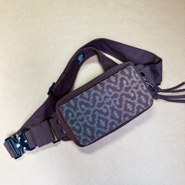 Shipibo Classic Gradient - Waist Bag _ brown