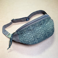 Shipibo Conibo Gradient Fanny Pack - Moka