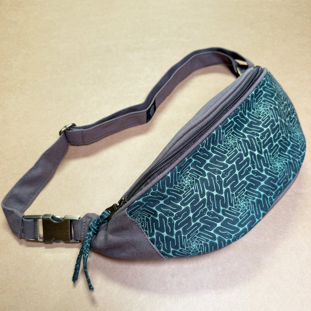 Snaxagons Gradient Fanny Pack - Moka