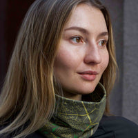 Fractal Forest Neck Gaiter – Oliv