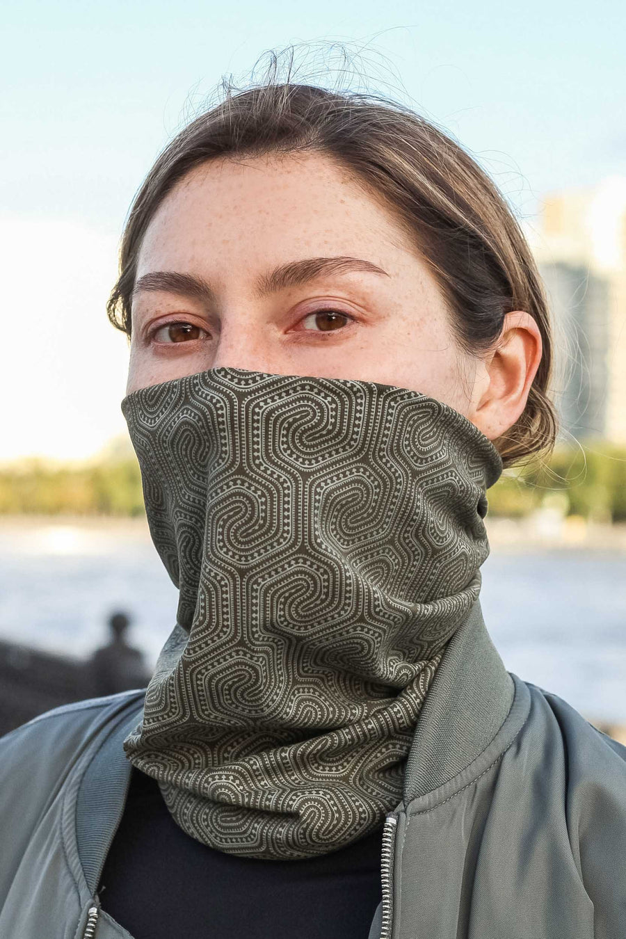 Morcels Mono Neck Gaiter - Olive - symbolika