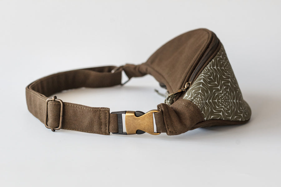 Molekula Mono Gürteltasche – Khaki