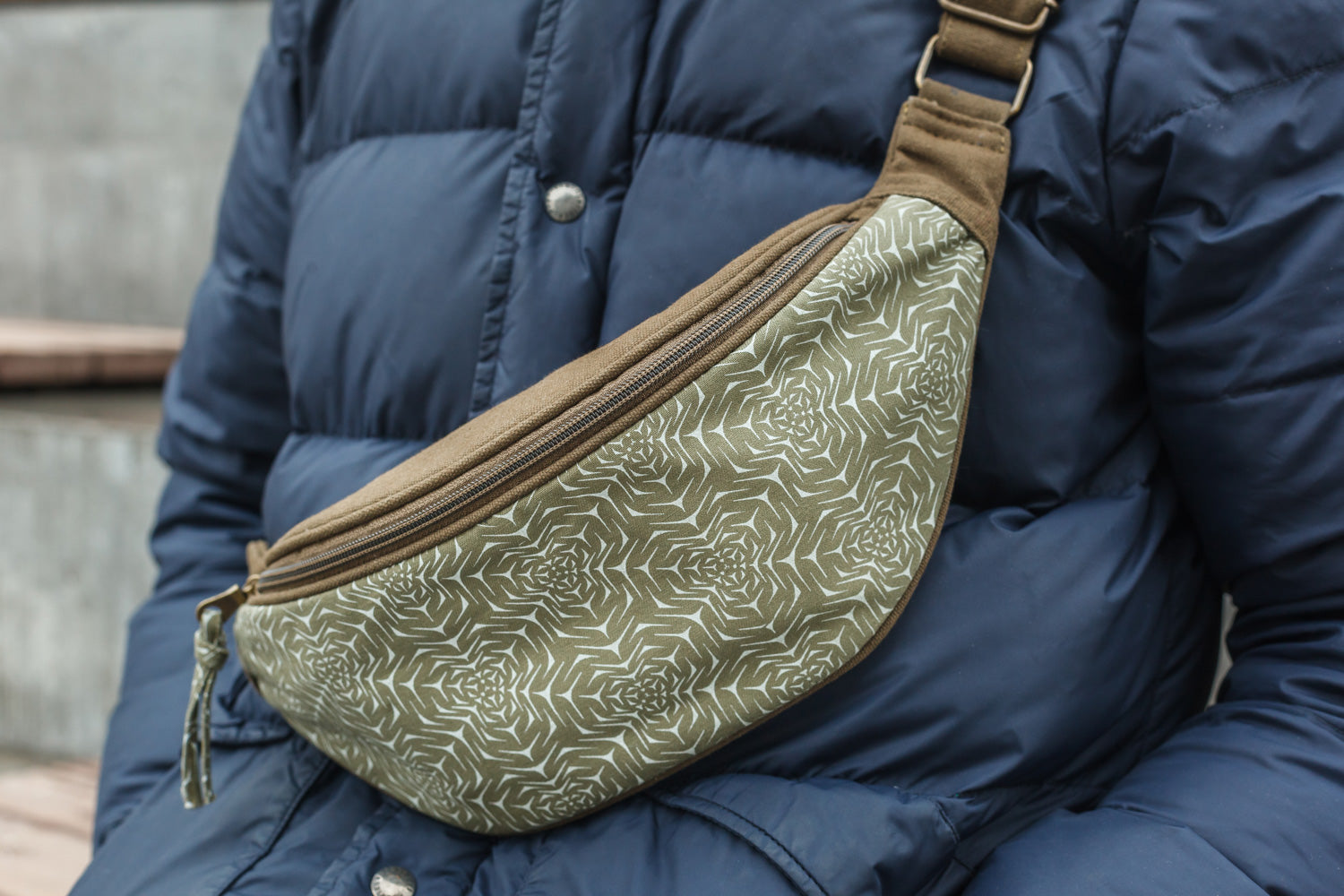 Molekula Mono Gürteltasche – Khaki