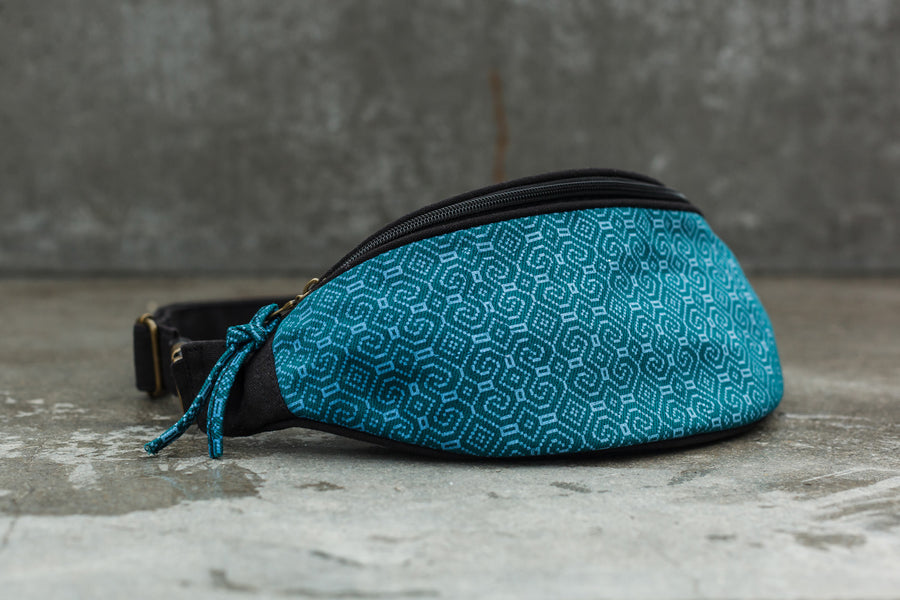 Shipibo-Conibo Emerald Gürteltasche – Schwarz