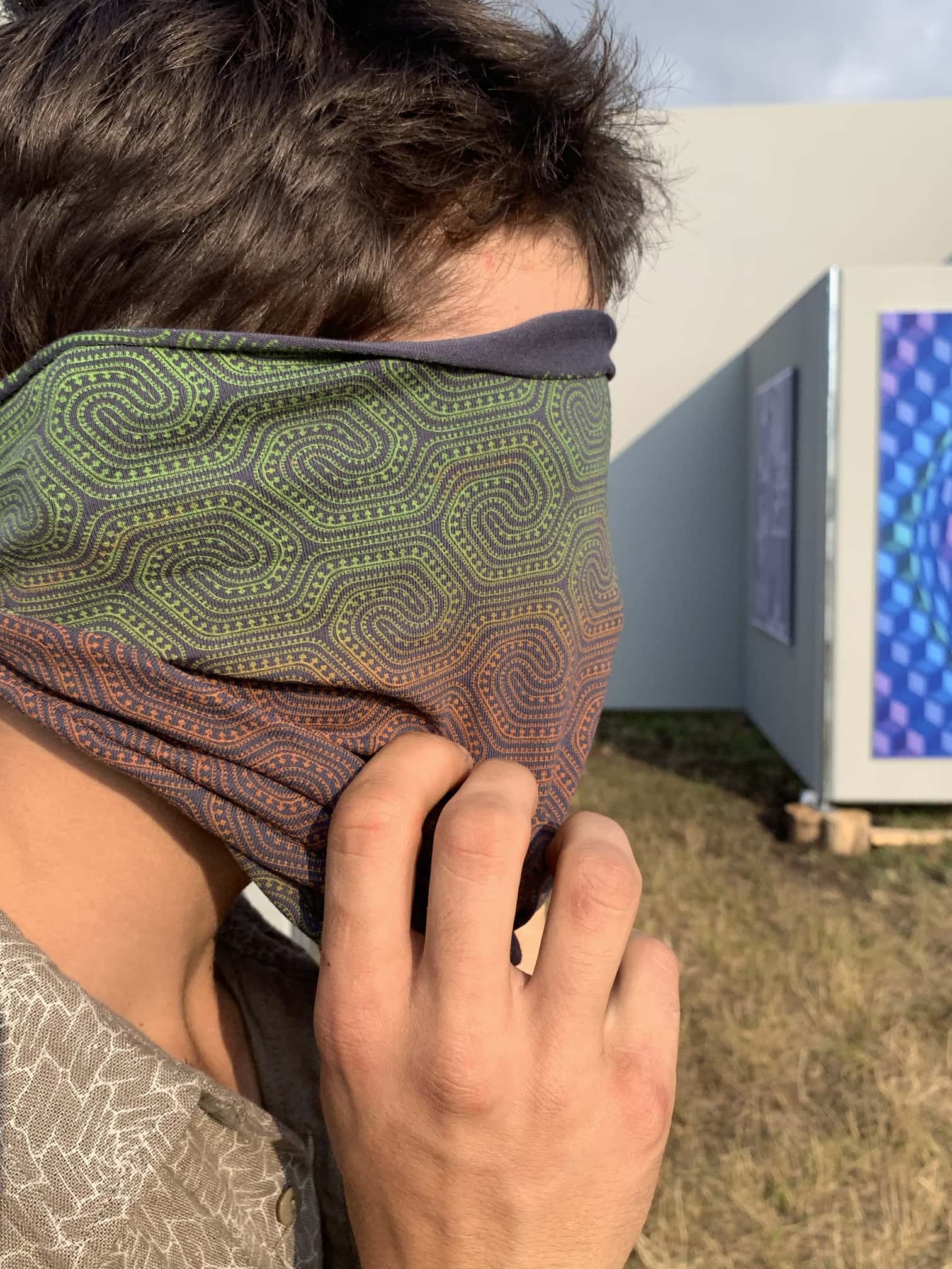 Morecels Gradient Neck Warmer and Dust Mask - symbolika