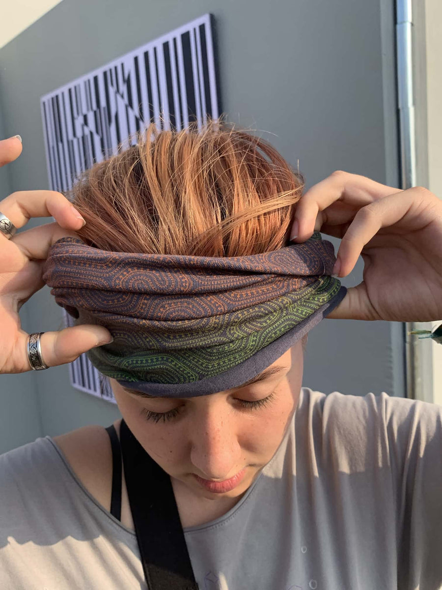 Morecels Gradient Neck Warmer and Dust Mask - symbolika