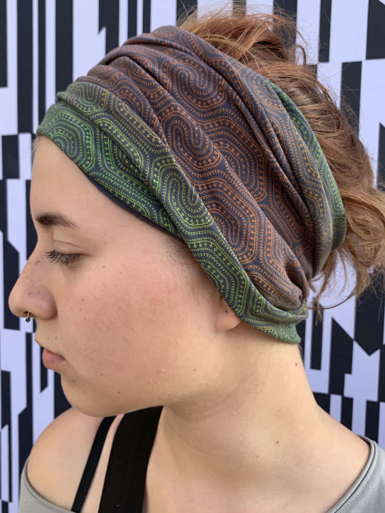 Morecels Gradient Neck Warmer and Dust Mask - symbolika