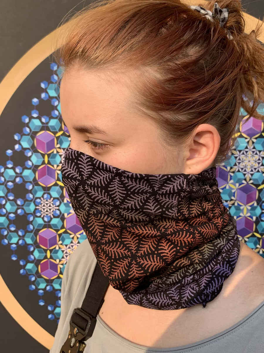 Tricoma Gradient Neck Warmer and Dust Mask - symbolika