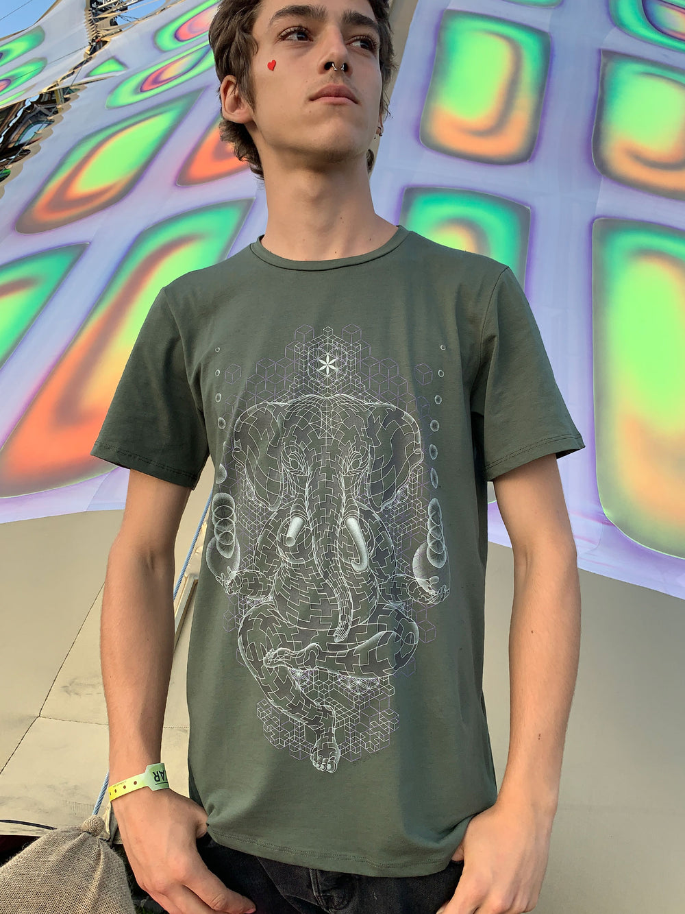 Ganescher T-Shirt Olive — visionary art by Symbolika